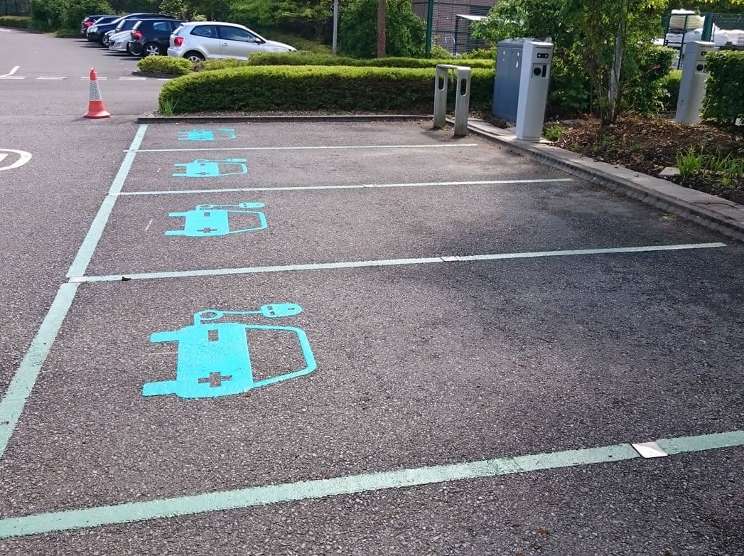White Lining Paint